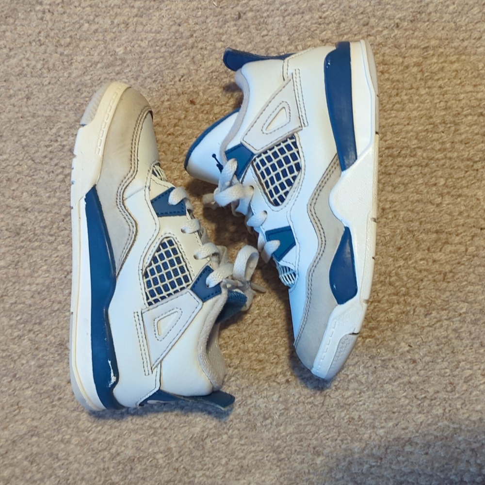 Air Jordan 4 Retro OG TD Sneakers in Off White/Military Blue/Neutral Grey 10C - Picture 2 of 8